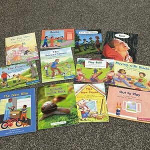 12 Books Bundle Level 1 Reader